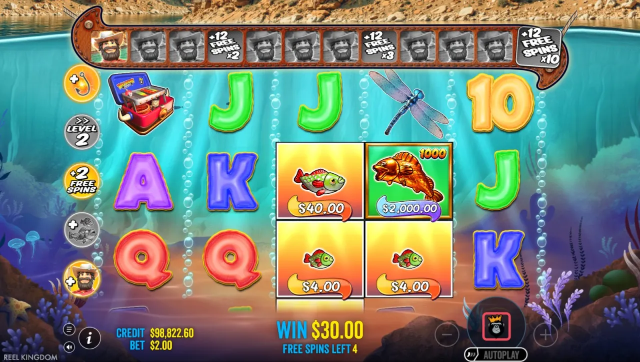 The same $2,000.00 fish still on screen with four spins left